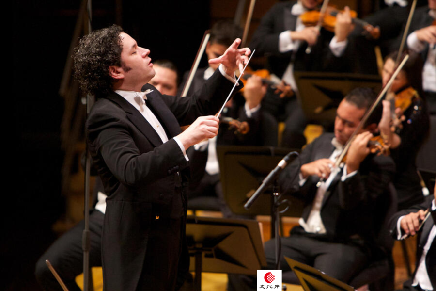 グスターボ・ドゥダメル指揮　シモン・ボリバル交響楽団 / Gustavo Dudamel (Music & Artistic Drector), Simón Bolívar Symphony Orchestra of Venezuela